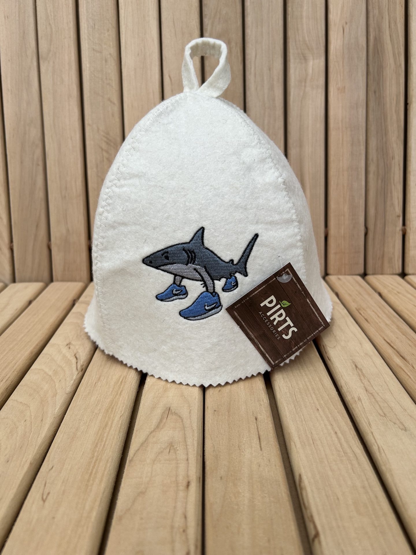 44505e_9e7976fffff3453d97891428133c7083mv2-scaled-1.jpeg Children’s sauna hat Shark - Image 1