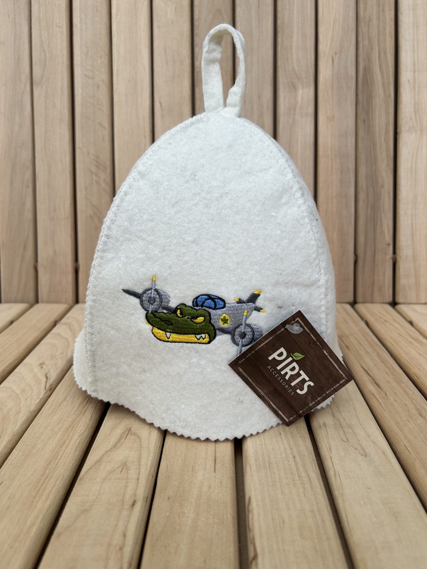 44505e_f2ae6b8b4b7c4c7a8cdc21ee67939589mv2-scaled-1.jpeg Children’s sauna hat Crocodile - Image 1